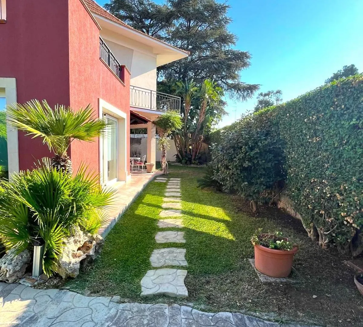 Villa Cassia, Fontane Bianche 0*,  İtalya